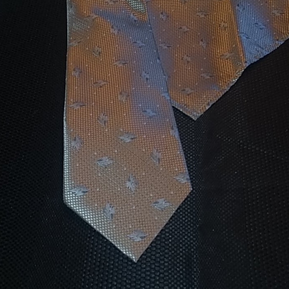Antonio Tie and hankerchiff - Picture 4 of 6